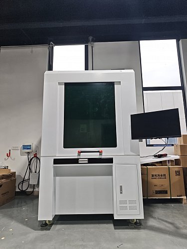 Широкоформатный лазерный маркиратор G-MARK MAXIPRO 20 Вт 600х400 мм